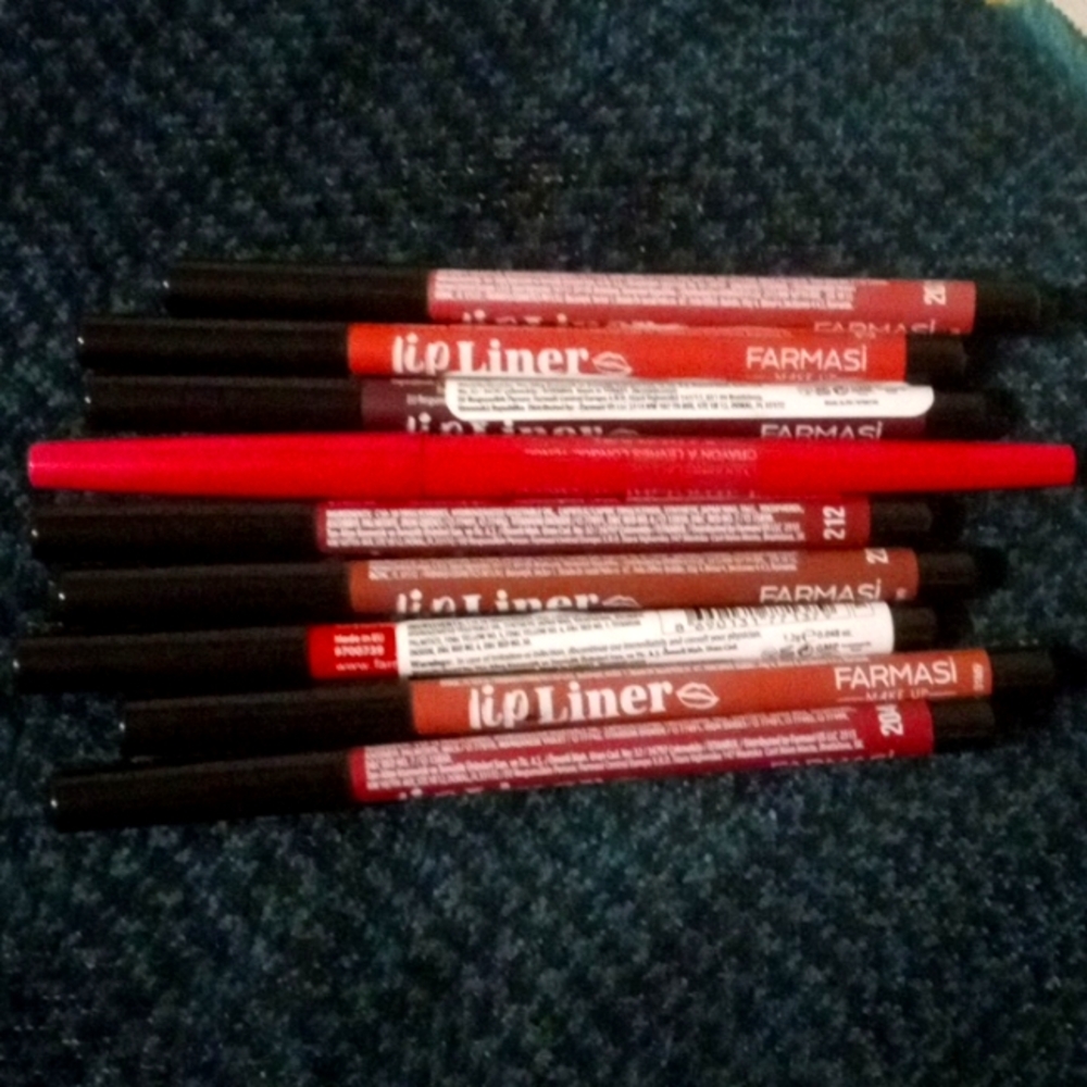 Lip Liners